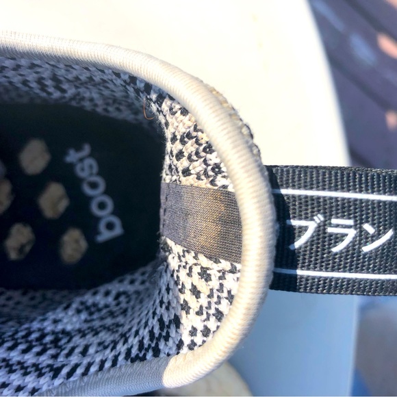 Adidas NMD_XR1 Primeknit 'Oreo' - Picture 3 of 4